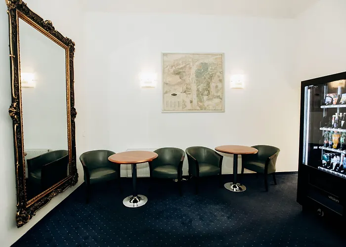 Alton Hotel 3*