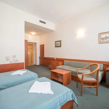 Alton Hotel