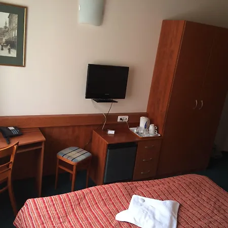 Otel Alton